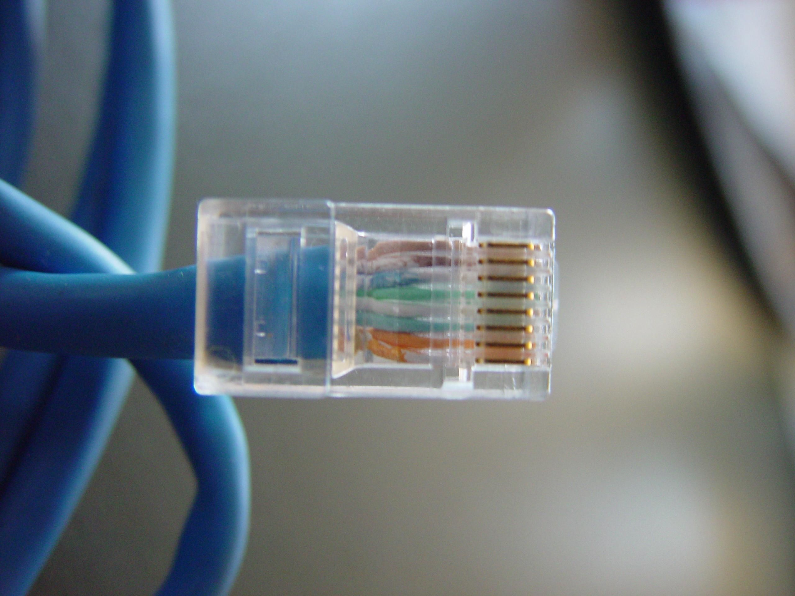 twisted-pair-cable.jpg